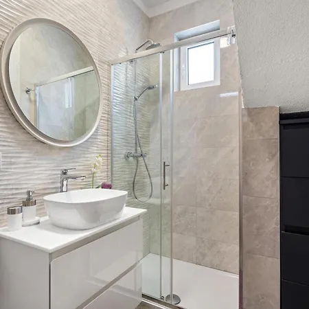 Vila Ewala *