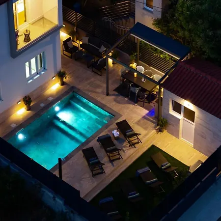 Ewala Villa *